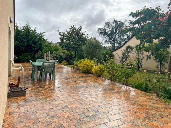 Maison Saint Denis D Anjou 6 pièce(s)