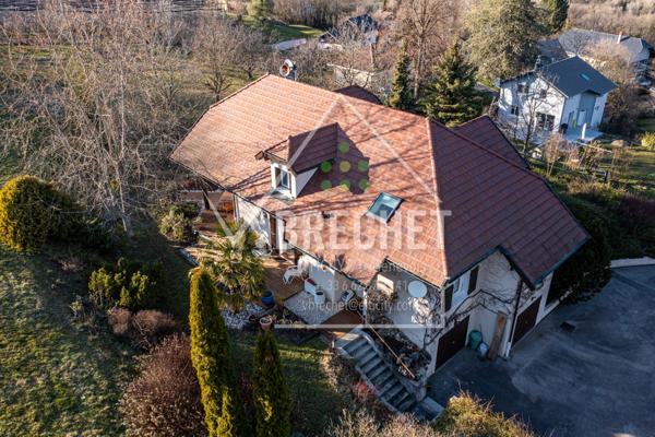 Maison 7 pièces - 233 m² Bien prestige