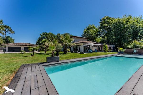 Maison à vendre |  Salles |  6 pièces | 243 m²
