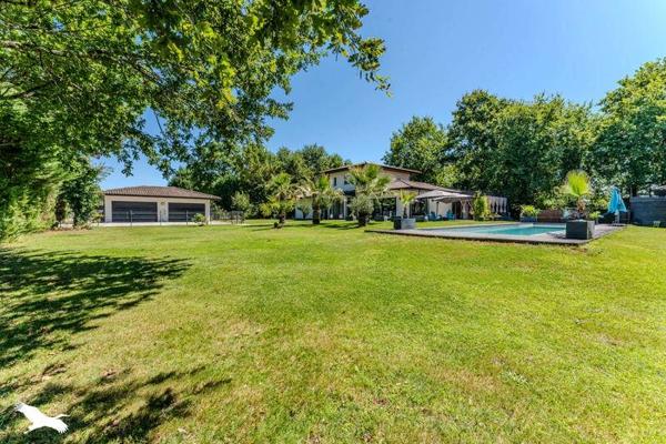 Maison à vendre |  Salles |  6 pièces | 243 m²