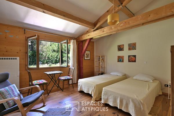 Villa aux grands volumes qui respire au rythme de son jardin