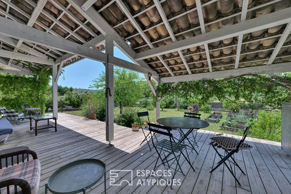 Villa aux grands volumes qui respire au rythme de son jardin