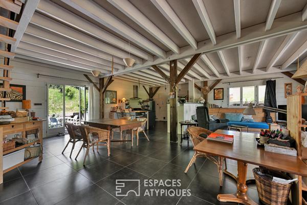 Villa aux grands volumes qui respire au rythme de son jardin