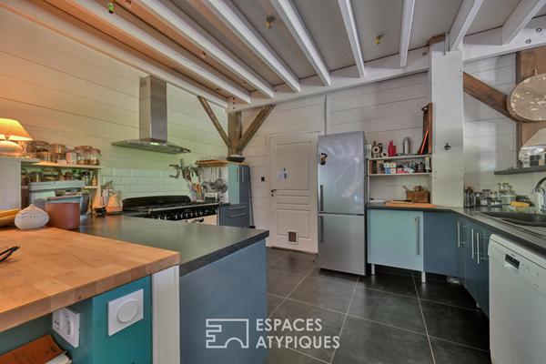 Villa aux grands volumes qui respire au rythme de son jardin