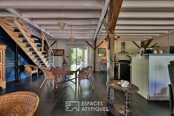 Villa aux grands volumes qui respire au rythme de son jardin
