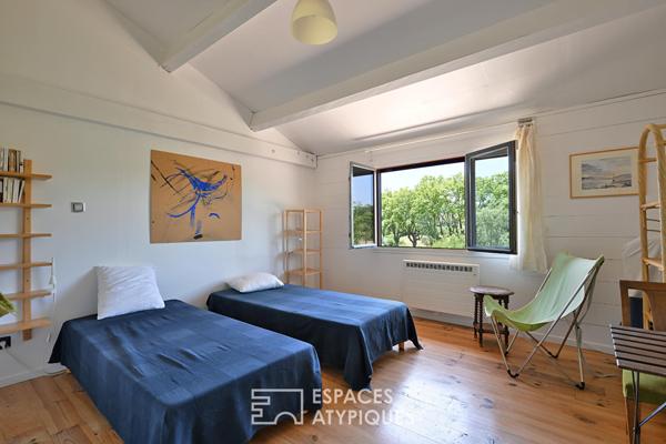 Villa aux grands volumes qui respire au rythme de son jardin