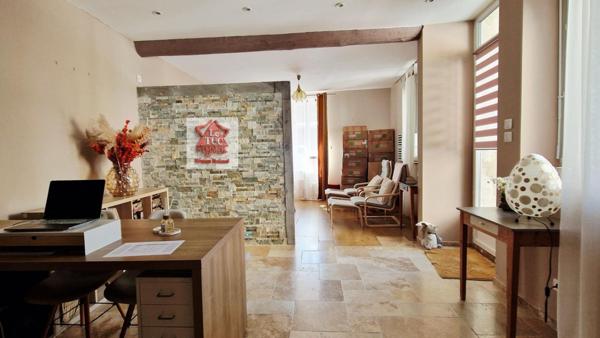 maison de village 84840 lapalud 161 m² habitables avec cour de 50 m² Lapalud (84840)