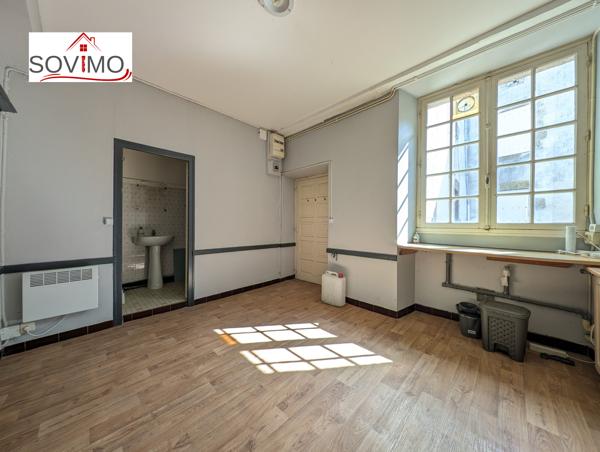 IMMEUBLE A INVESTISSEMENT LOCATIF : 2 APPTS + 1 LOCAL COMMERCIAL