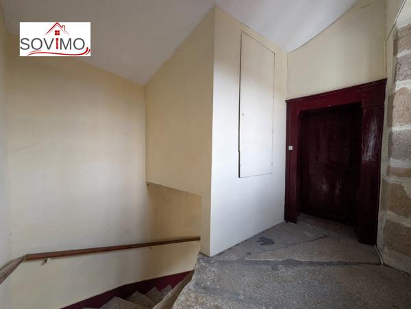 IMMEUBLE A INVESTISSEMENT LOCATIF : 2 APPTS + 1 LOCAL COMMERCIAL