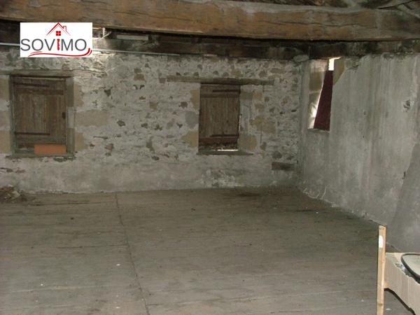 IMMEUBLE A INVESTISSEMENT LOCATIF : 2 APPTS + 1 LOCAL COMMERCIAL
