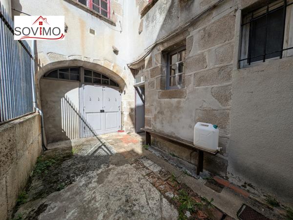 IMMEUBLE A INVESTISSEMENT LOCATIF : 2 APPTS + 1 LOCAL COMMERCIAL