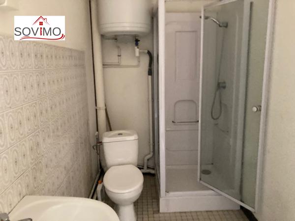 IMMEUBLE A INVESTISSEMENT LOCATIF : 2 APPTS + 1 LOCAL COMMERCIAL