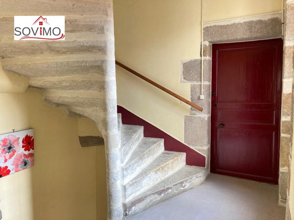 IMMEUBLE A INVESTISSEMENT LOCATIF : 2 APPTS + 1 LOCAL COMMERCIAL