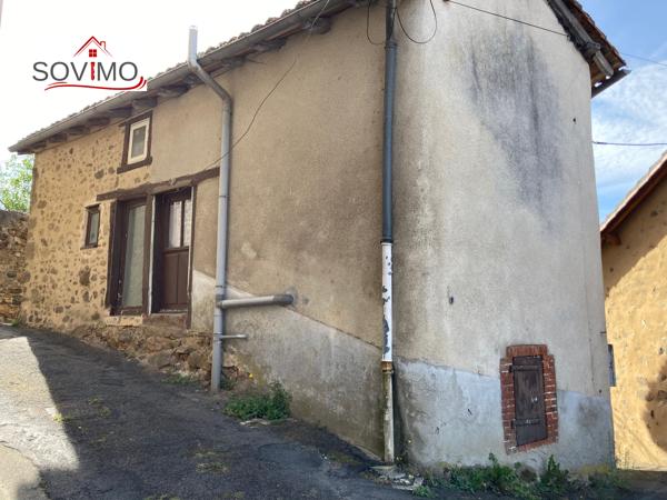 SUR LES HAUTEURS DE LA VILLE, PIED A TERRE A RAFRAICHIR SANS JARDIN