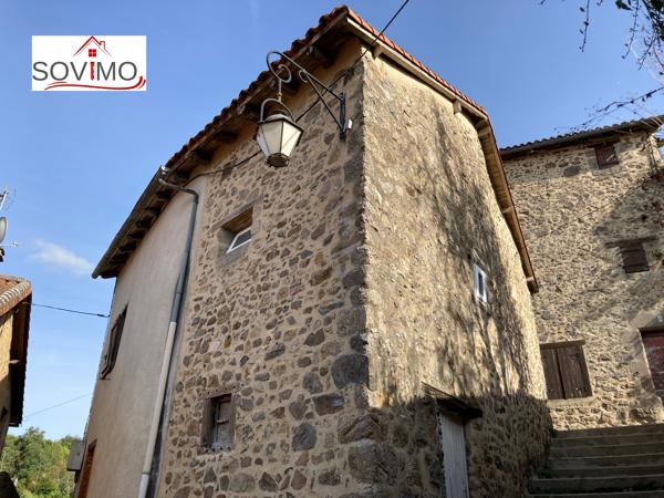 SUR LES HAUTEURS DE LA VILLE, PIED A TERRE A RAFRAICHIR SANS JARDIN