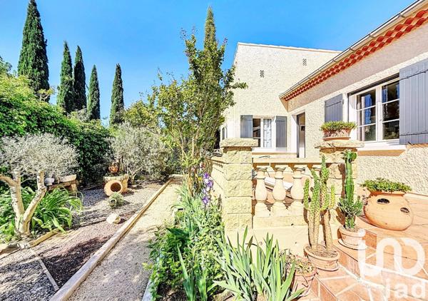 Maison 4 pièces de 100 m² à Morières-lès-Avignon (84310)