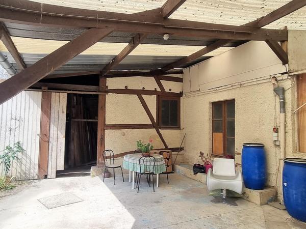 Immeuble à AIX-VILLEMAUR-PALIS, 10160 - 170m²
