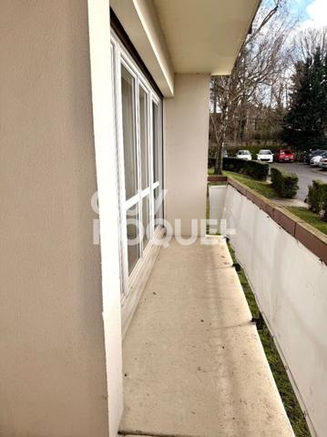 Appartement avec balcon à Mennecy