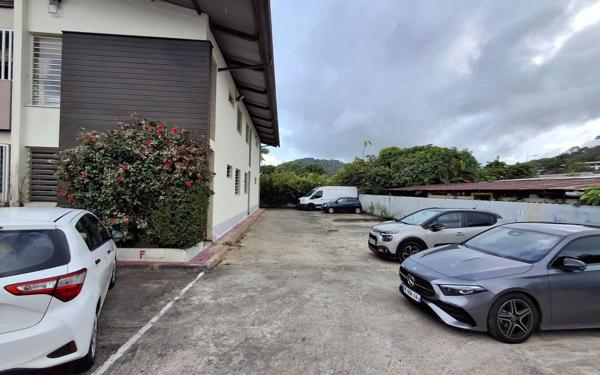 Appartement à vendre    2 pièces • 51 m2 Cayenne