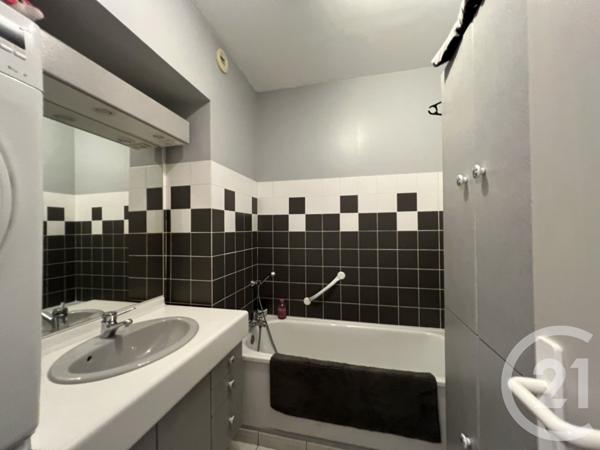 Appartement F4 à vendre  6 pièces - 101,59 m2 ST QUENTIN - 02