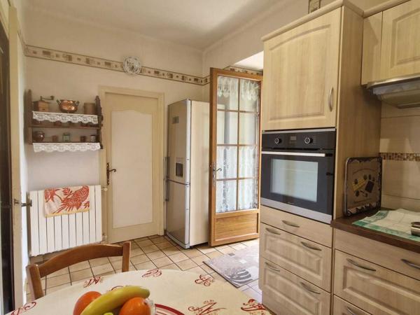 Maison ancienne - Les eyzies Les Eyzies - Maison périgourdine avec maison d'amis, piscine, garages et joli parc