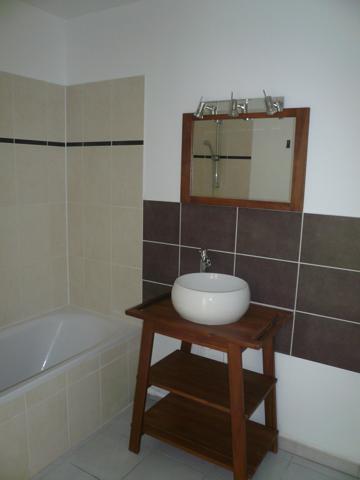 Bel appartement T3 - 55m² + balcon + 2 parkings