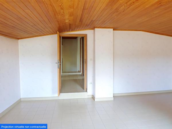 3 km de Lamastre, Maison en pierre quartier très calme