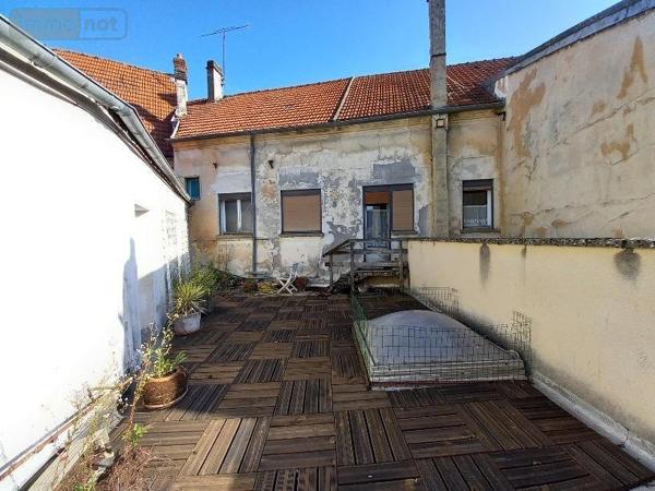 Immeuble à vendre à Fère-en-Tardenois dans l'Aisne (02130), ref : 02040-201