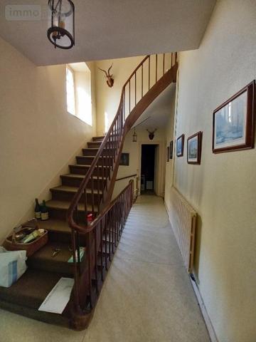 Immeuble à vendre à Fère-en-Tardenois dans l'Aisne (02130), ref : 02040-201