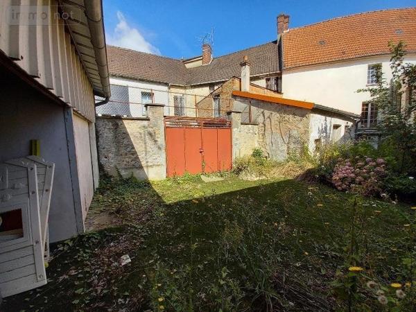 Immeuble à vendre à Fère-en-Tardenois dans l'Aisne (02130), ref : 02040-201