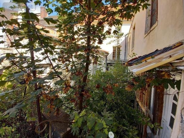 Immeuble à vendre à Fère-en-Tardenois dans l'Aisne (02130), ref : 02040-201