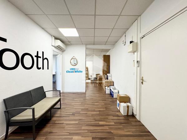 BUREAUX MOUGINS 71M²