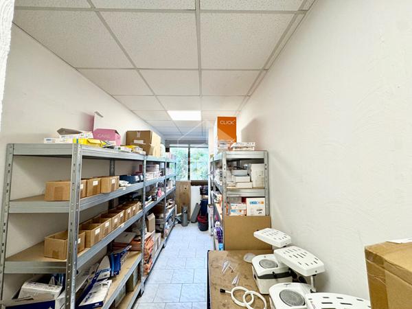 BUREAUX MOUGINS 71M²