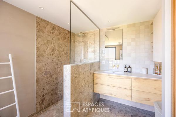 Triplex contemporain avec terrasses et vue panoramique