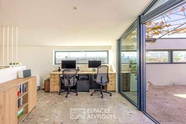 Triplex contemporain avec terrasses et vue panoramique