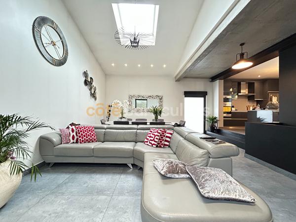 Vente
                Maison76,31 m² - 4 Pièces -
                    VILLENEUVE LE ROI (94290)