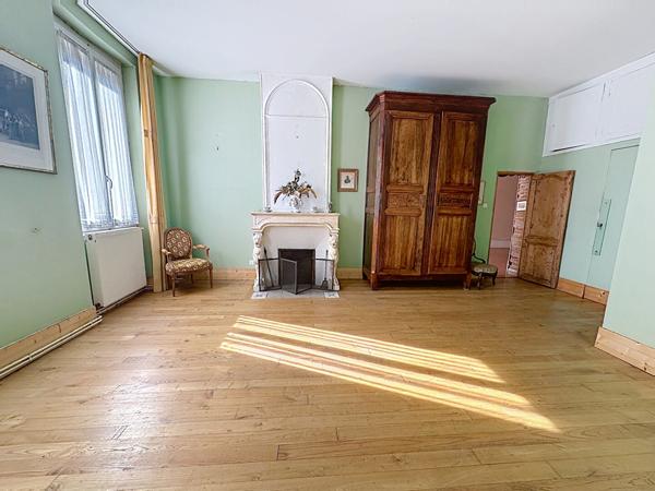 Toulousaine Montauban 4 chambres jardin arboré  grenier à vendre