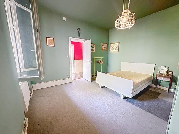 Toulousaine Montauban 4 chambres jardin arboré  grenier à vendre