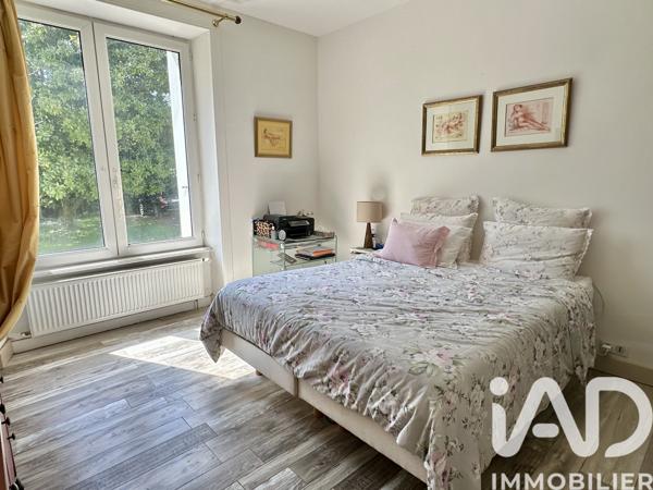 Maison à vendre 9 pièces 202 m² Saint-Yrieix-la-Perche