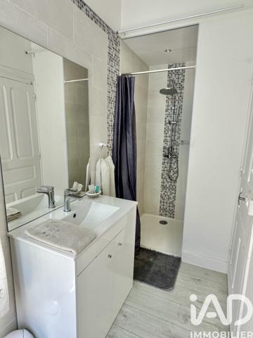 Maison à vendre 9 pièces 202 m² Saint-Yrieix-la-Perche
