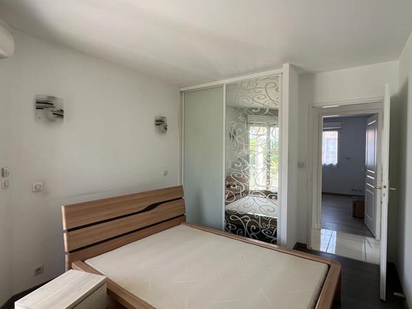 A vendre Maison avec 2 garages à Perigueux  24000
