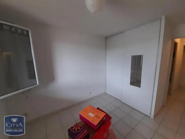 Appartement à louer 2 pièces 56.09m²