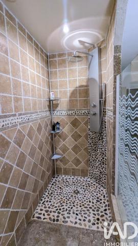 Maison à vendre 5 pièces 175 m² Morières-lès-Avignon