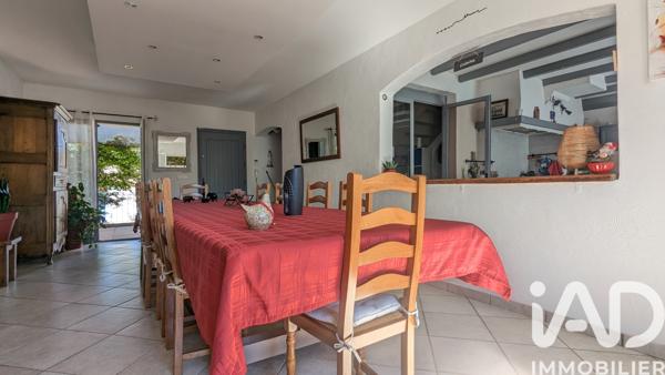 Maison à vendre 5 pièces 175 m² Morières-lès-Avignon