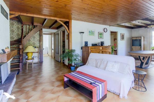 Maison 371 000 € Les Clayes-sous-Bois 6 p 114 m² DPE D