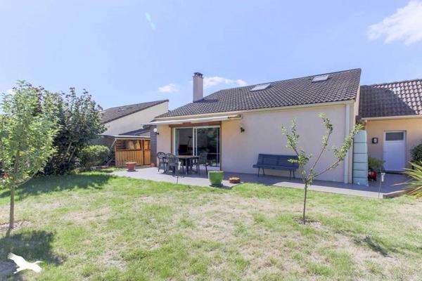 Maison 371 000 € Les Clayes-sous-Bois 6 p 114 m² DPE D