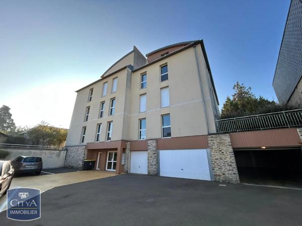 Appartement à louer 3 pièces 82.18m² Laval (53000)