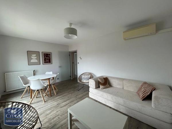 Appartement à louer 3 pièces 71.74m² Agen (47000)