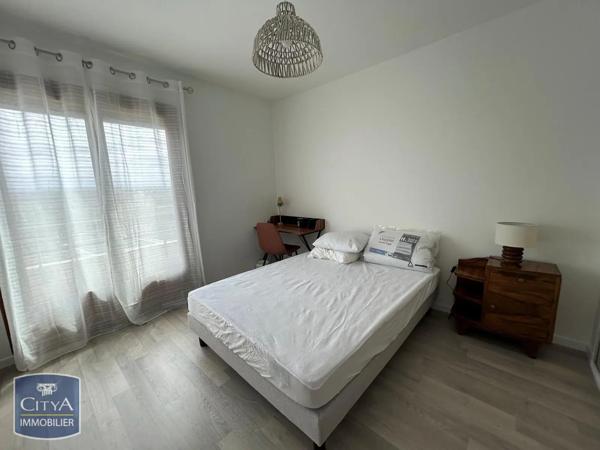 Appartement à louer 3 pièces 71.74m² Agen (47000)