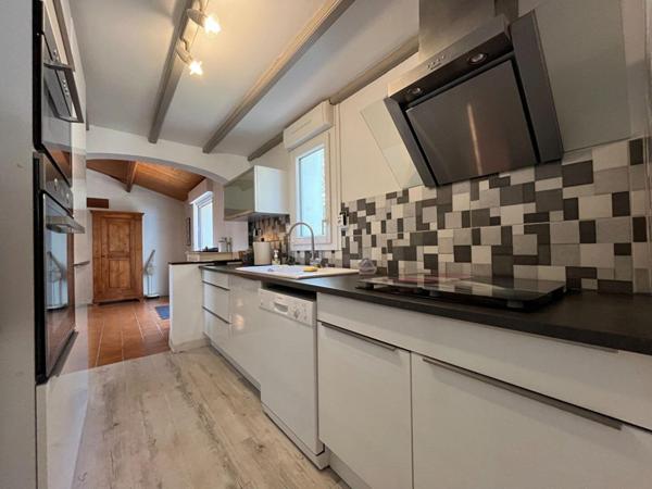 Maison à SAINT-HILAIRE-DE-RIEZ, 85270 - 4 pièces 108m²